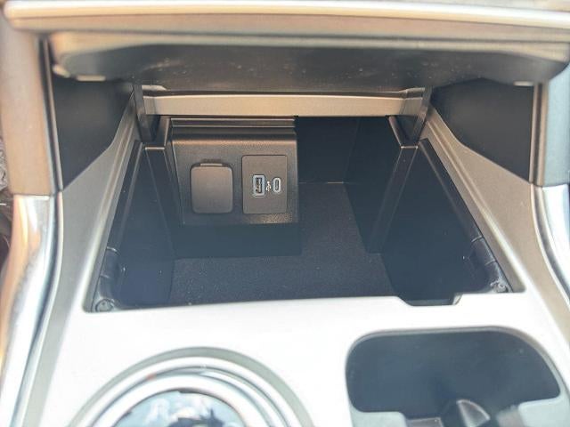 2023 Ford Explorer XLT 4WD