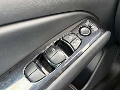 2025 Nissan Altima SR FWD