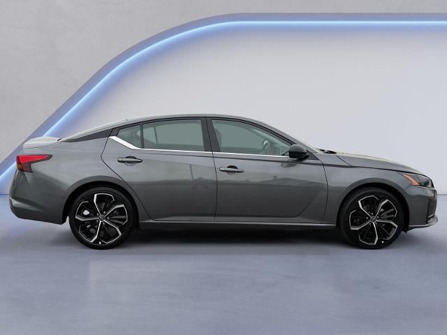 2025 Nissan Altima SR FWD