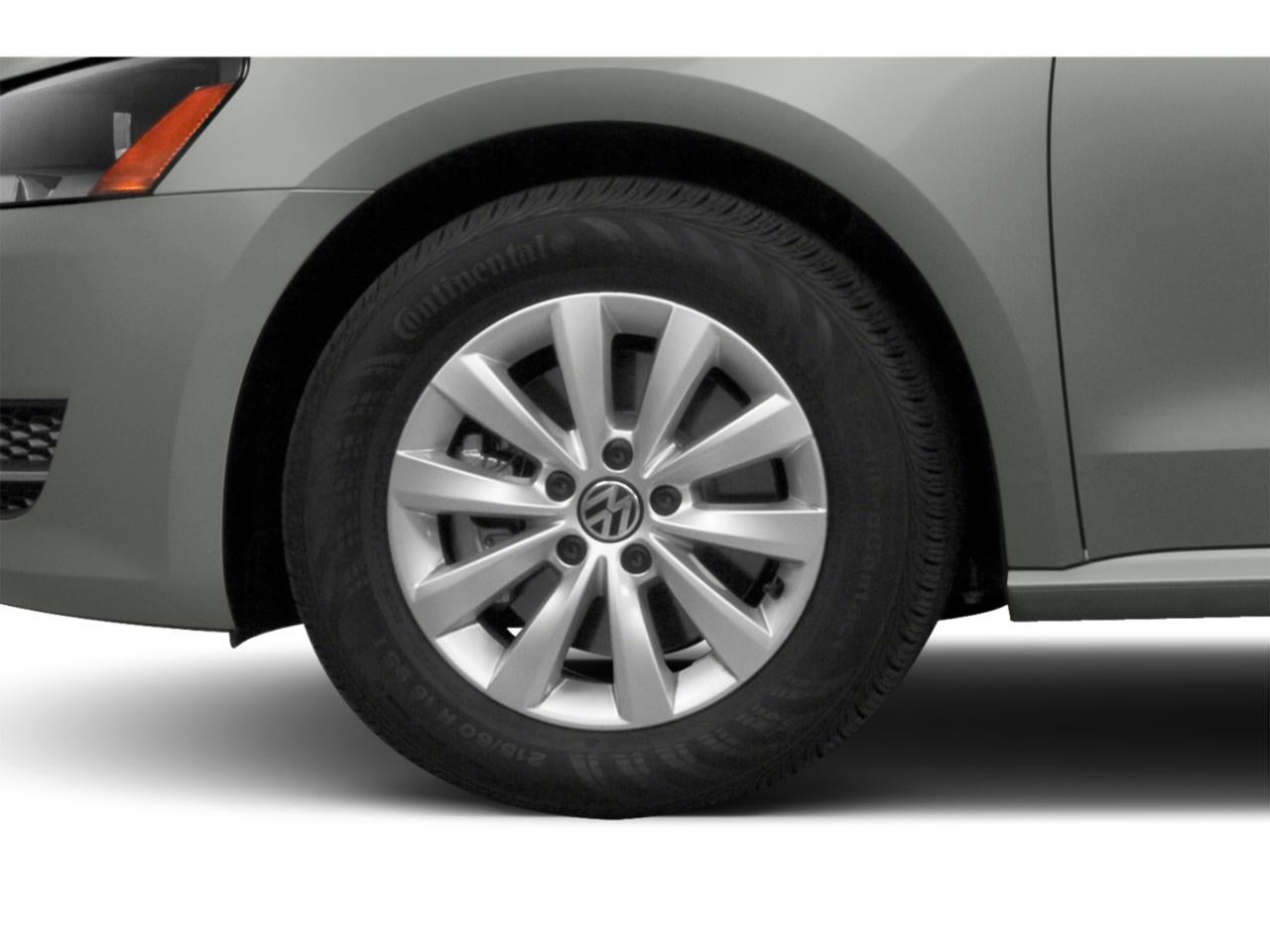 2015 Volkswagen Passat 4dr Sdn 1.8T Auto Limited Edition