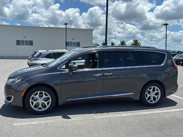 2018 Chrysler Pacifica Touring L Plus FWD