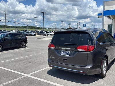 2018 Chrysler Pacifica Touring L Plus FWD