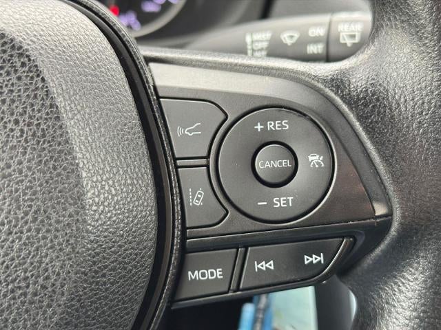 2021 Toyota RAV4 LE FWD (GS)