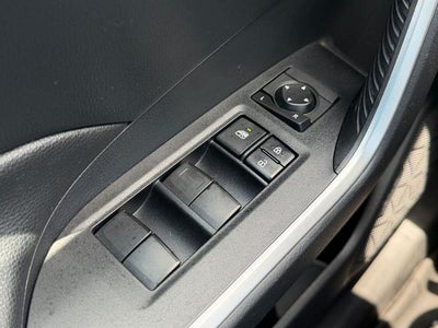2019 Toyota RAV4 LE FWD (GS)
