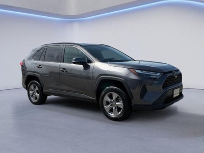 2022 Toyota RAV4 XLE FWD (GS)