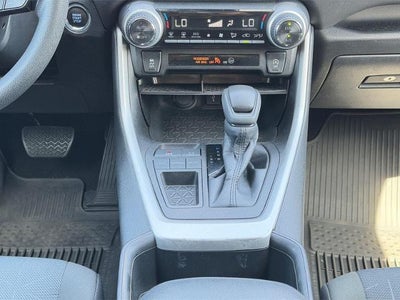 2022 Toyota RAV4 XLE FWD (GS)