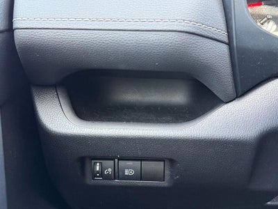 2022 Toyota RAV4 XLE FWD (GS)