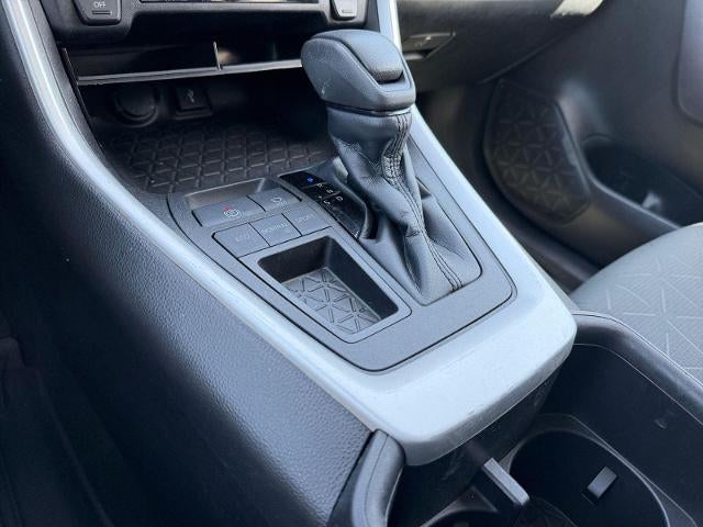 2022 Toyota RAV4 XLE FWD (GS)