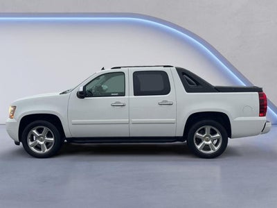 2008 Chevrolet Avalanche 2WD Crew Cab LTZ