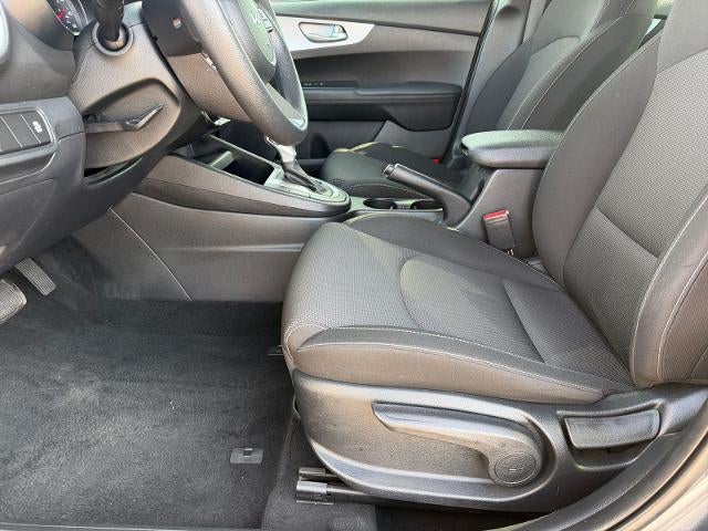2024 Kia Forte LXS IVT