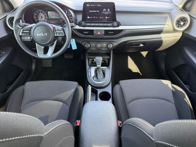 2024 Kia Forte LXS IVT