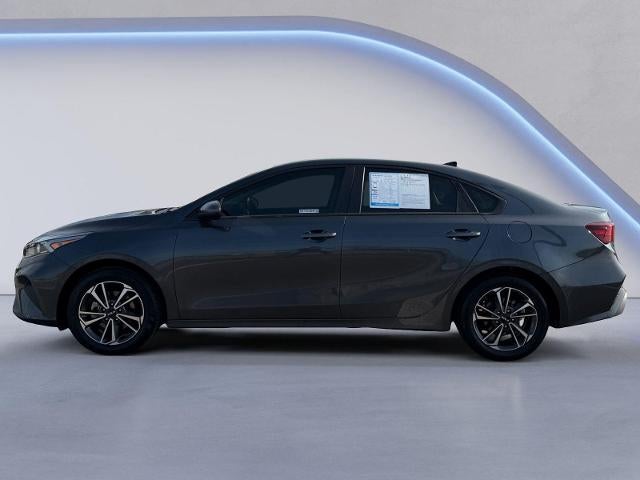 2024 Kia Forte LXS IVT