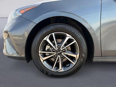 2024 Kia Forte LXS IVT