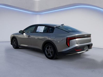 2025 Kia K4 LXS FWD
