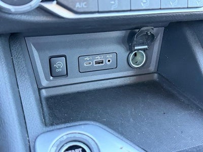 2025 Nissan Sentra SV CVT