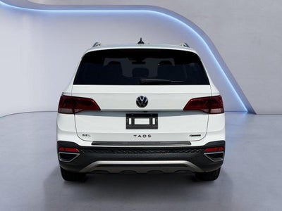 2022 Volkswagen Taos SEL 4MOTION