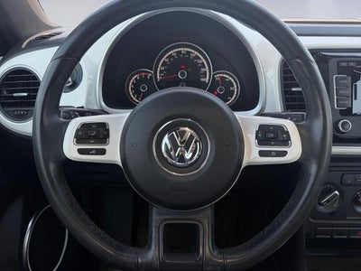 2014 Volkswagen Beetle 2dr Auto 2.5L PZEV *Ltd Avail*