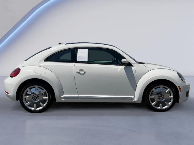 2014 Volkswagen Beetle 2dr Auto 2.5L PZEV *Ltd Avail*