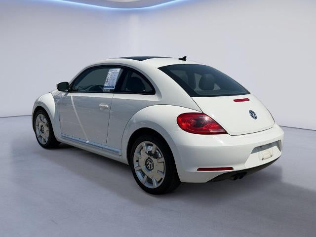 2014 Volkswagen Beetle 2dr Auto 2.5L PZEV *Ltd Avail*