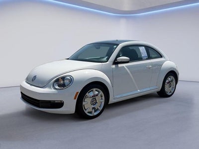 2014 Volkswagen Beetle 2dr Auto 2.5L PZEV *Ltd Avail*