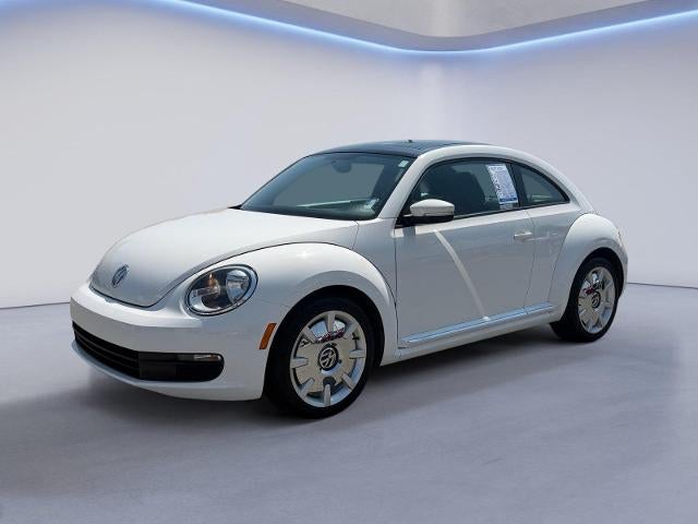 2014 Volkswagen Beetle 2dr Auto 2.5L PZEV *Ltd Avail*