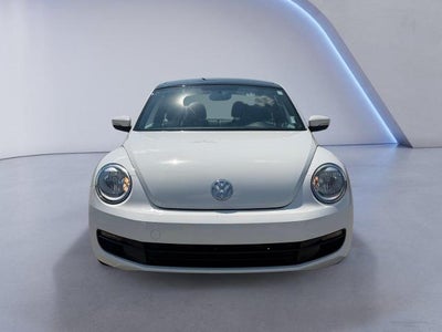 2014 Volkswagen Beetle 2dr Auto 2.5L PZEV *Ltd Avail*
