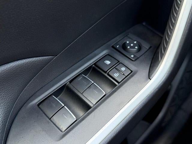 2025 Toyota RAV4 Hybrid XLE AWD (Natl)