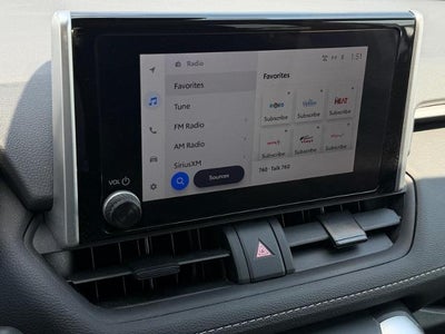 2025 Toyota RAV4 Hybrid XLE AWD (Natl)