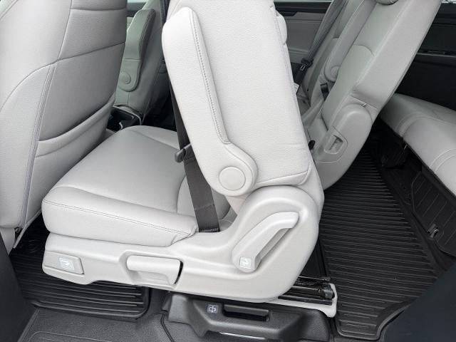 2024 Honda Odyssey Touring Auto