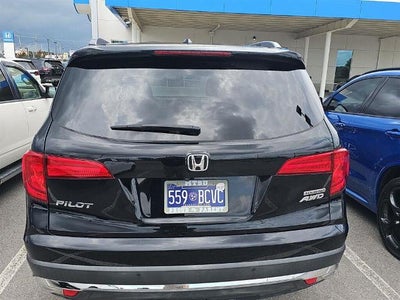 2016 Honda Pilot AWD Touring with DVD Rear Entertainment System and Navigation