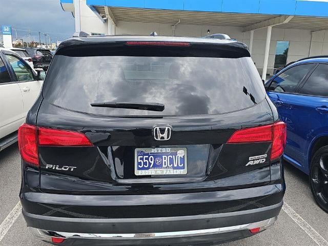 2016 Honda Pilot AWD Touring with DVD Rear Entertainment System and Navigation