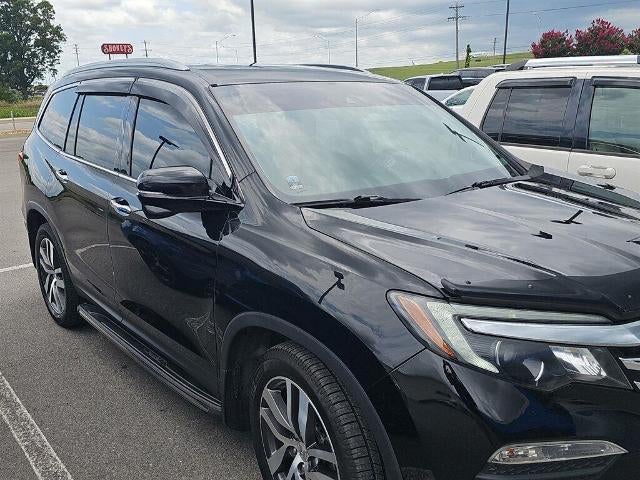 2016 Honda Pilot AWD Touring with DVD Rear Entertainment System and Navigation