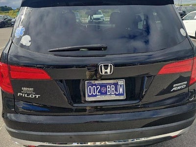 2016 Honda Pilot AWD Touring with DVD Rear Entertainment System and Navigation