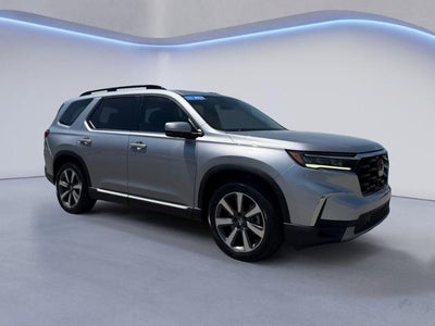 2023 Honda Pilot Touring 2WD