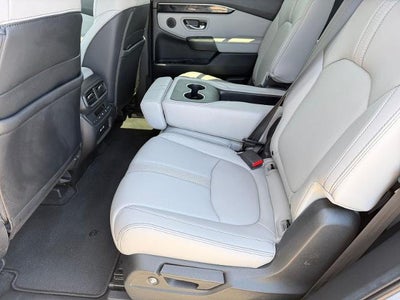 2023 Honda Pilot Touring 2WD