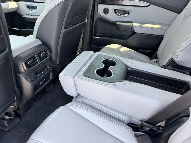 2023 Honda Pilot Touring 2WD