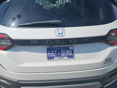 2025 Honda Pilot Touring 2WD
