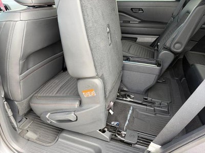 2024 Nissan Pathfinder Rock Creek 4WD