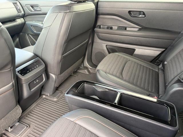 2024 Nissan Pathfinder Rock Creek 4WD