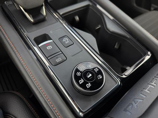 2024 Nissan Pathfinder Rock Creek 4WD