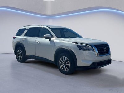 2023 Nissan Pathfinder SL 2WD