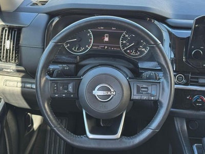 2023 Nissan Pathfinder SL 2WD