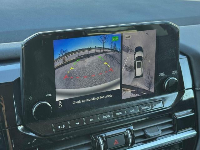 2023 Nissan Pathfinder SL 2WD