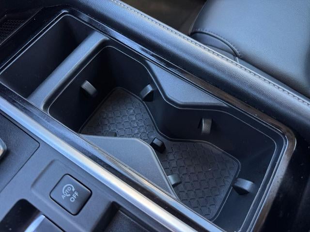 2023 Nissan Pathfinder SL 2WD