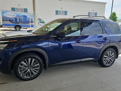 2025 Nissan Pathfinder SL 2WD