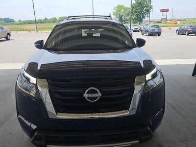 2025 Nissan Pathfinder SL 2WD