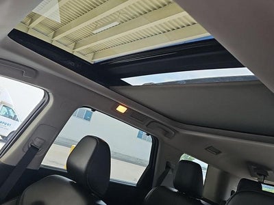 2025 Nissan Pathfinder SL 2WD