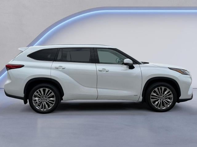 2022 Toyota Highlander Hybrid Platinum AWD (Natl)