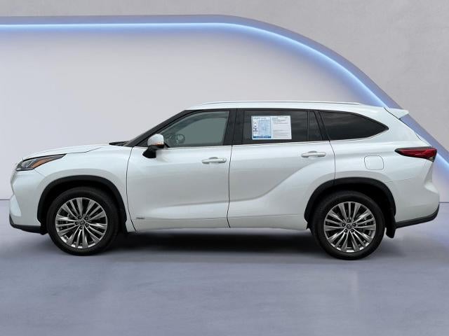 2022 Toyota Highlander Hybrid Platinum AWD (Natl)