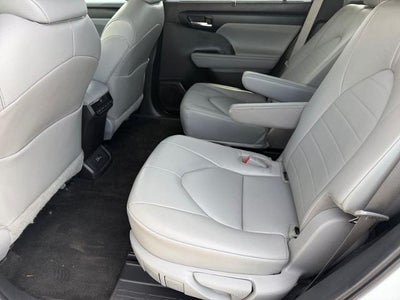 2023 Toyota Highlander XLE AWD (Natl)